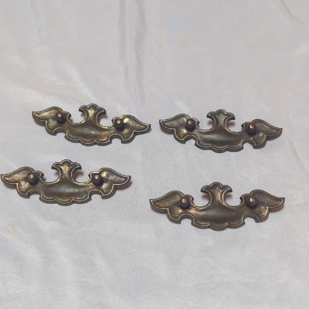 Set Of 4 Chippendale Style 4" Batwing Metal Dresser Hardware (Face Plate ONLY)
